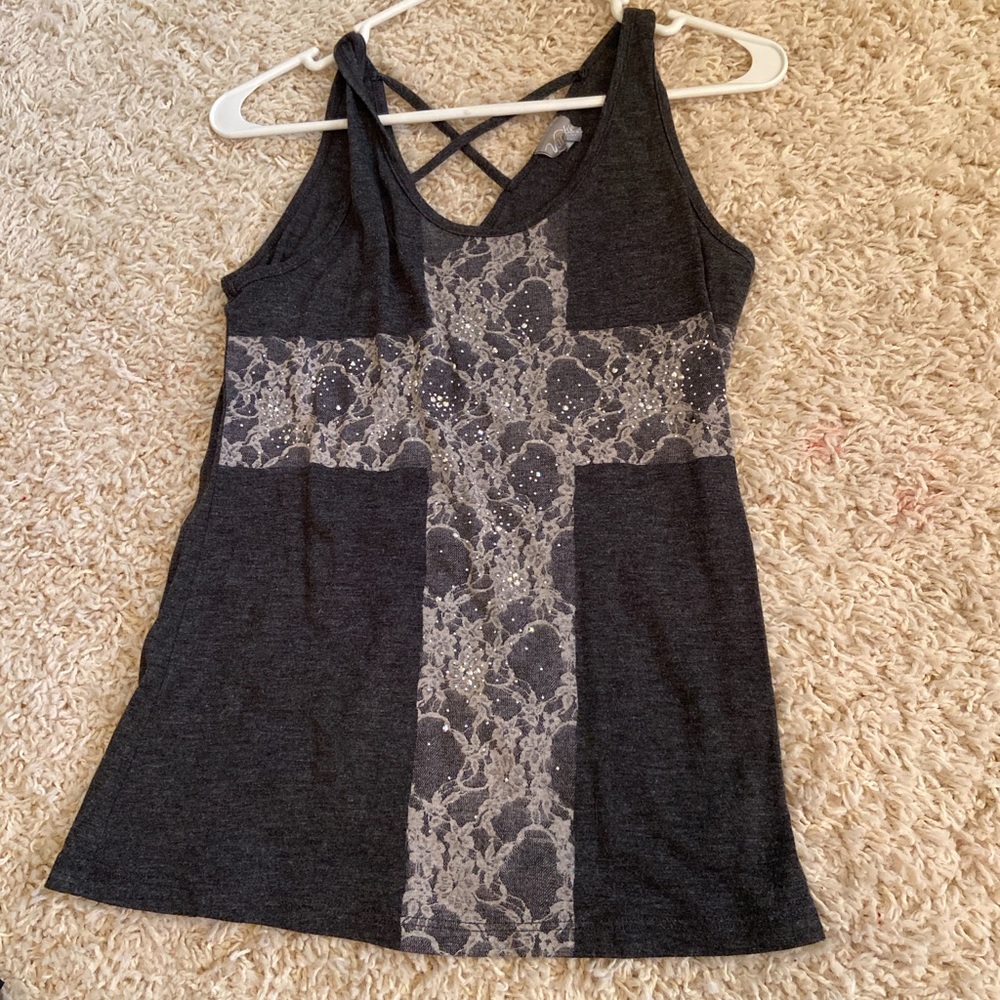 Cross tank top
